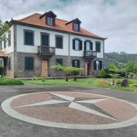 بيت للعطل Quinta Do Serrado 2 *