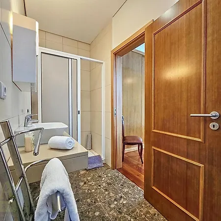 بيت للعطل Quinta Do Serrado 2 *